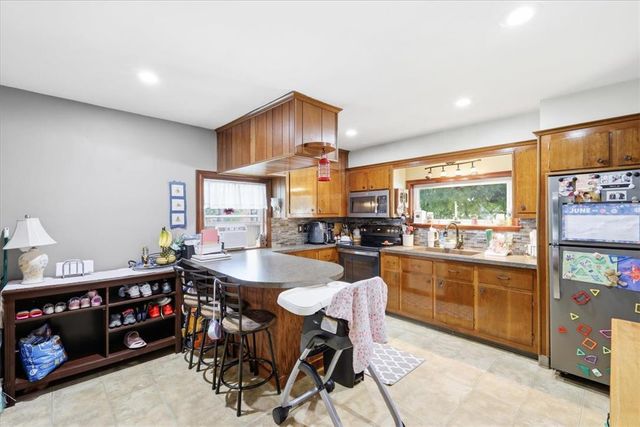 6409 4th Avenue, Lower Mt Bethel Twp, PA 18013
