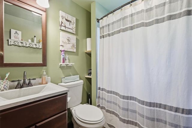 6409 4th Avenue, Lower Mt Bethel Twp, PA 18013