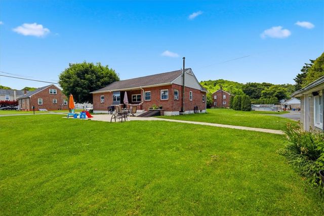 6409 4th Avenue, Lower Mt Bethel Twp, PA 18013