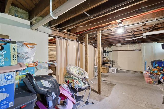 6409 4th Avenue, Lower Mt Bethel Twp, PA 18013