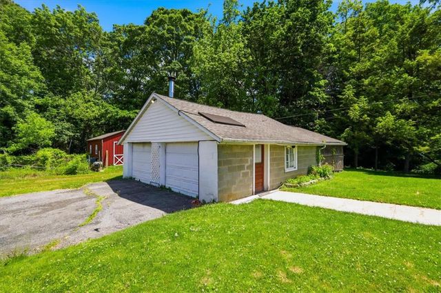 6409 4th Avenue, Lower Mt Bethel Twp, PA 18013
