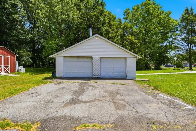 6409 4th Avenue, Lower Mt Bethel Twp, PA 18013