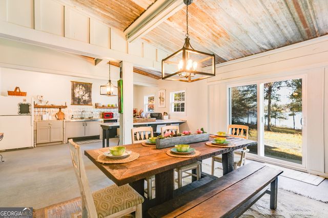 1110 Old Driver Road, Whitesburg, GA 30185