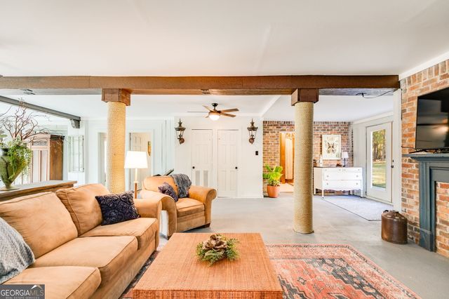 1110 Old Driver Road, Whitesburg, GA 30185