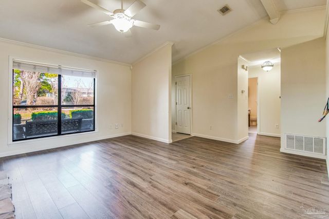 3021 Coral Strip Pkwy, Gulf Breeze, FL 32563