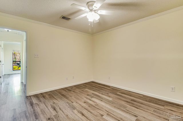 3021 Coral Strip Pkwy, Gulf Breeze, FL 32563