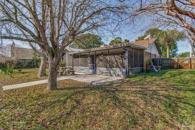 3021 Coral Strip Pkwy, Gulf Breeze, FL 32563