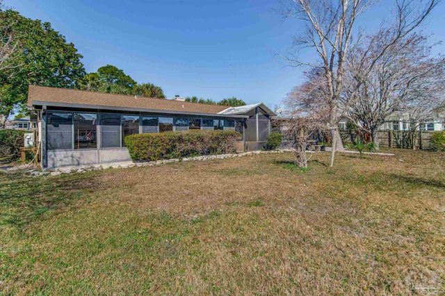 3021 Coral Strip Pkwy, Gulf Breeze, FL 32563