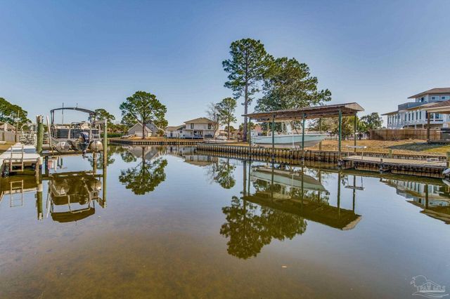 3021 Coral Strip Pkwy, Gulf Breeze, FL 32563