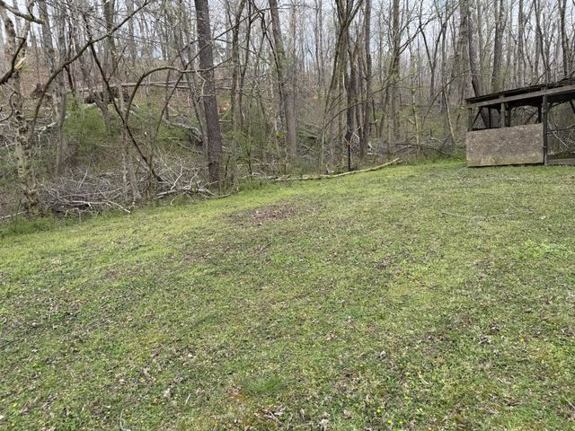 417 Trace Creek Rd, Hohenwald, TN 38462