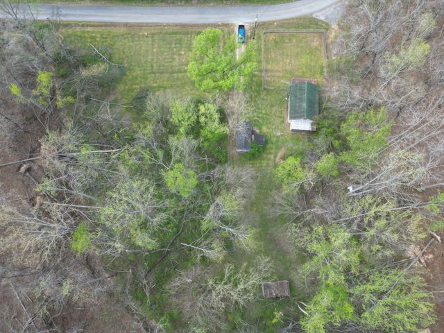 417 Trace Creek Rd, Hohenwald, TN 38462