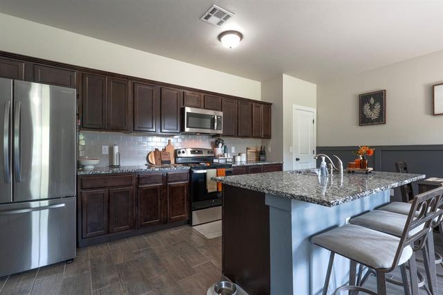 29273 Spur Circle, Mcloud, OK 74851