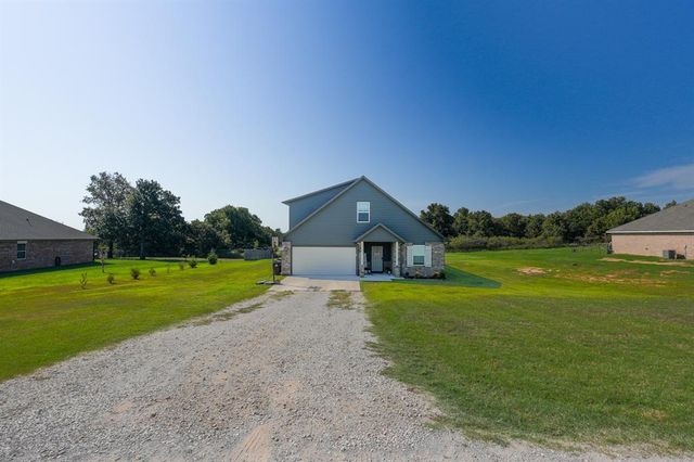 29273 Spur Circle, Mcloud, OK 74851