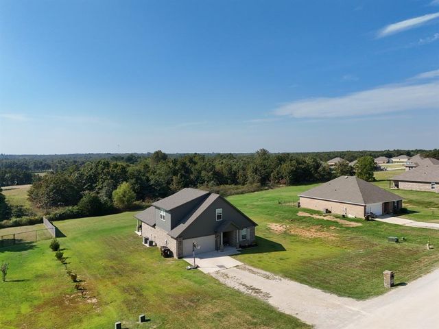 29273 Spur Circle, Mcloud, OK 74851