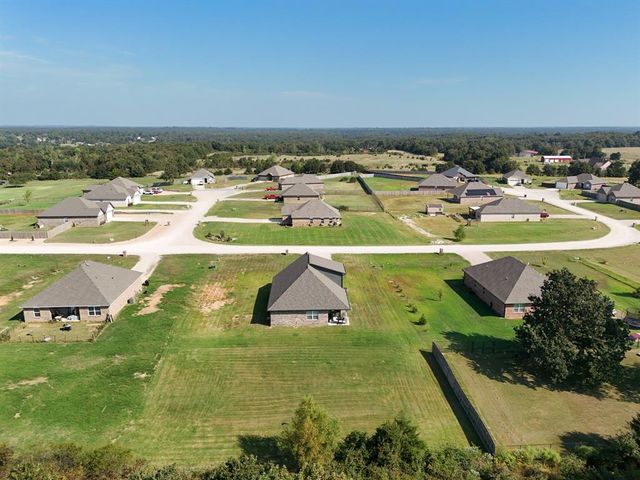 29273 Spur Circle, Mcloud, OK 74851