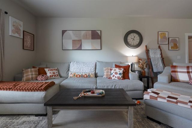 29273 Spur Circle, Mcloud, OK 74851