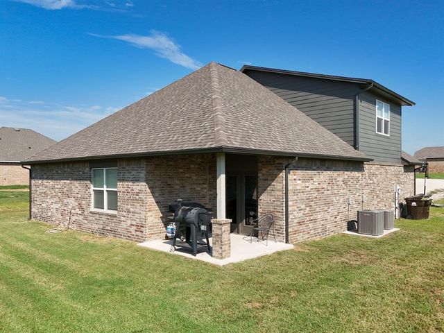 29273 Spur Circle, Mcloud, OK 74851