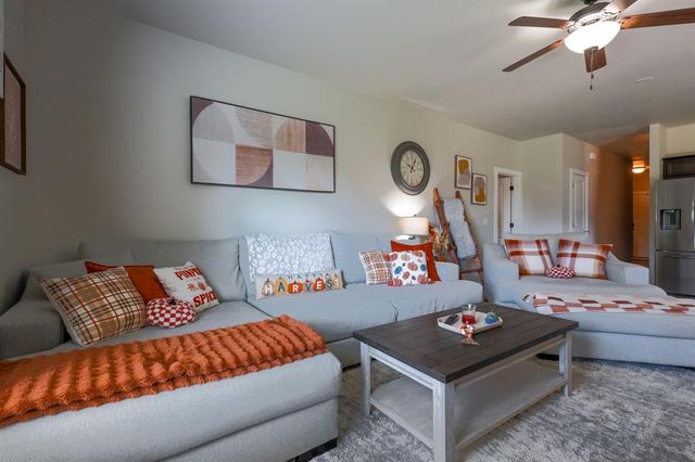 29273 Spur Circle, Mcloud, OK 74851
