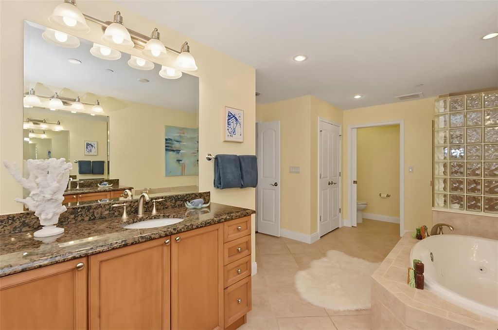 Image 31 of property listing at 2515 S ATLANTIC AVENUE 509, Daytona Beach, FL 32118