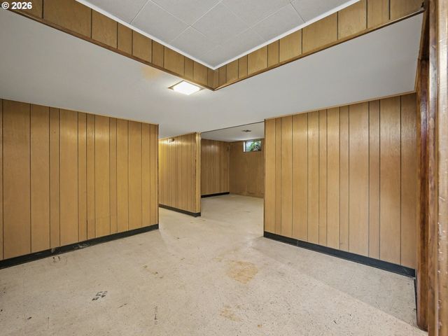 10336 Ne RUSSELL Ct, Portland, OR 97220