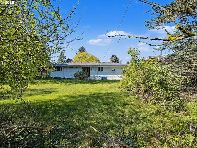 10336 Ne RUSSELL Ct, Portland, OR 97220