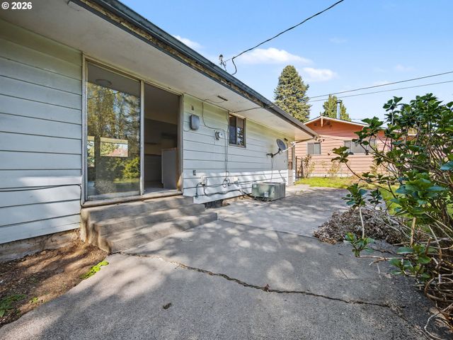 10336 Ne RUSSELL Ct, Portland, OR 97220