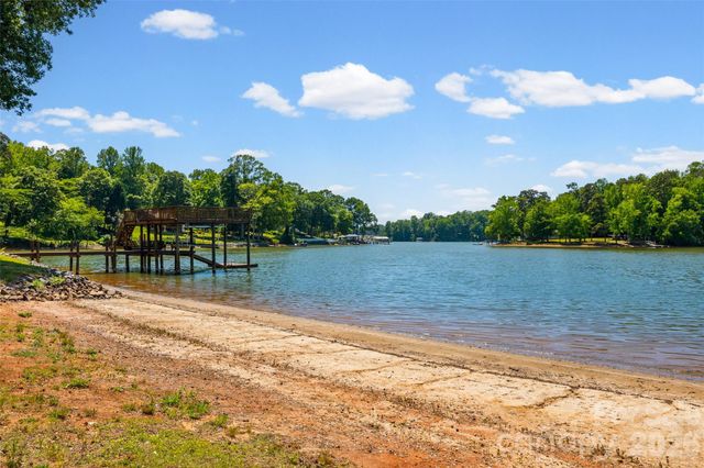 3805 Marwick Road, Charlotte, NC 28278