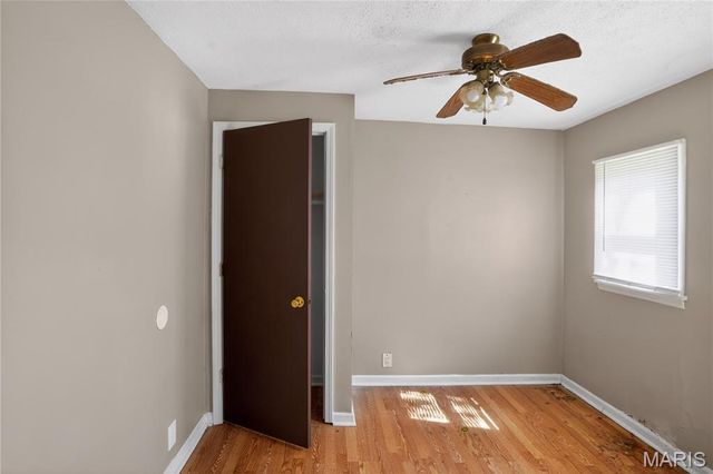 10744 Hallstead Drive, St Louis, MO 63136