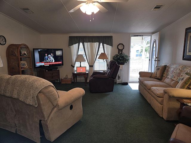 2425 SE 31st Street, Okeechobee, FL 34974