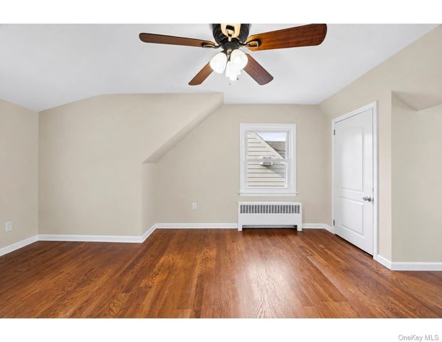 85 Todd Road, Valley Stream, NY 11580