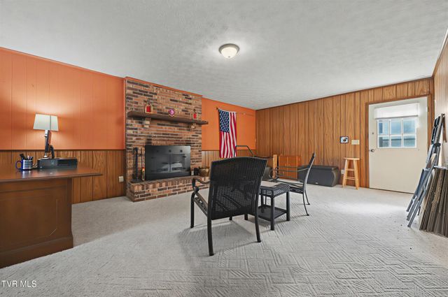 1210 Tanglewood Drive, Greeneville, TN 37743