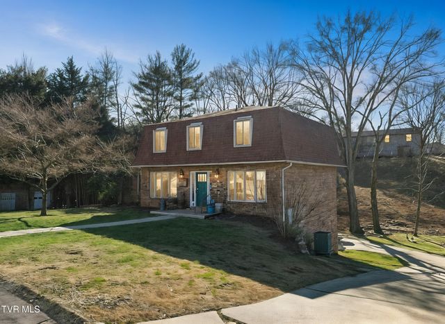 1210 Tanglewood Drive, Greeneville, TN 37743