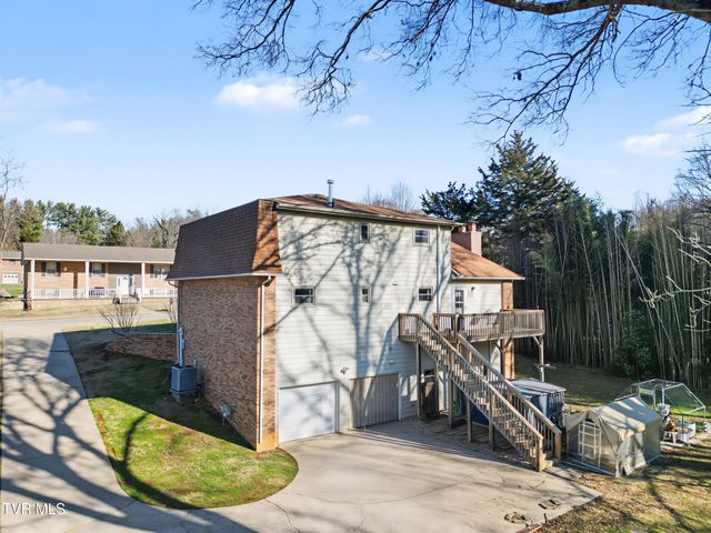 1210 Tanglewood Drive, Greeneville, TN 37743