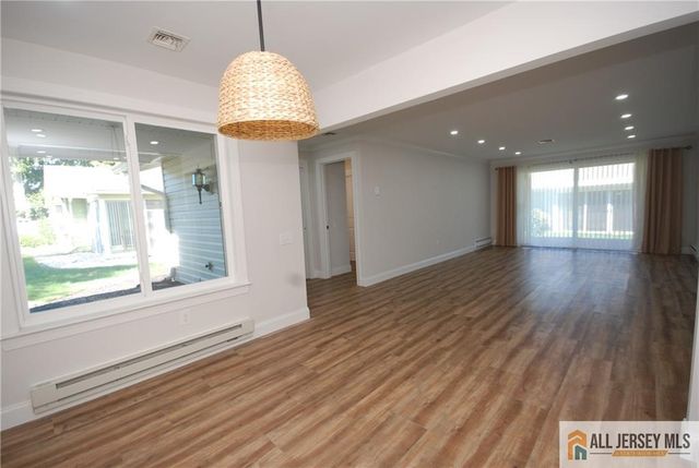 187 Newport Road A, Monroe, NJ 08831