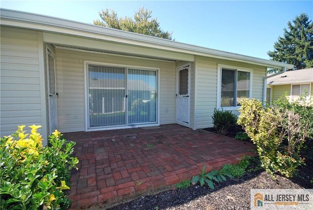 187 Newport Road A, Monroe, NJ 08831