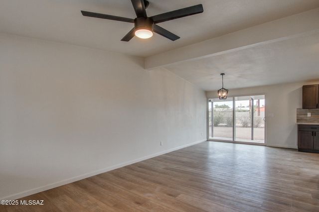 1220 W Fresno Street, Tucson, AZ 85745