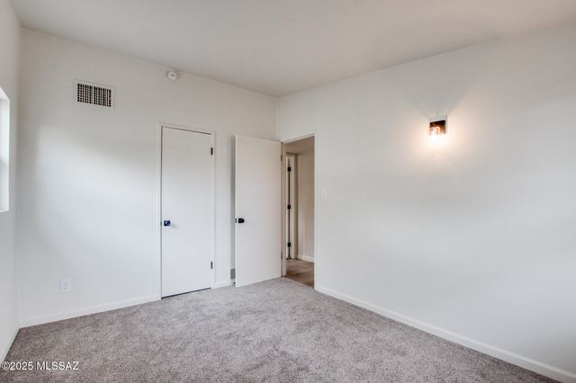 1220 W Fresno Street, Tucson, AZ 85745