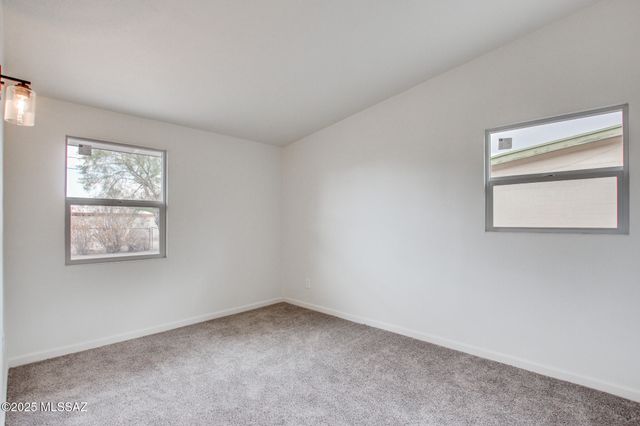 1220 W Fresno Street, Tucson, AZ 85745