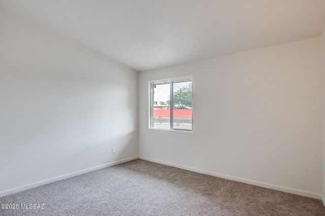 1220 W Fresno Street, Tucson, AZ 85745