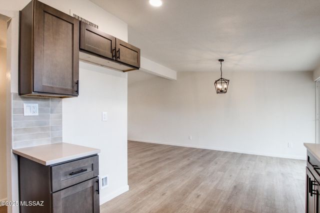 1220 W Fresno Street, Tucson, AZ 85745