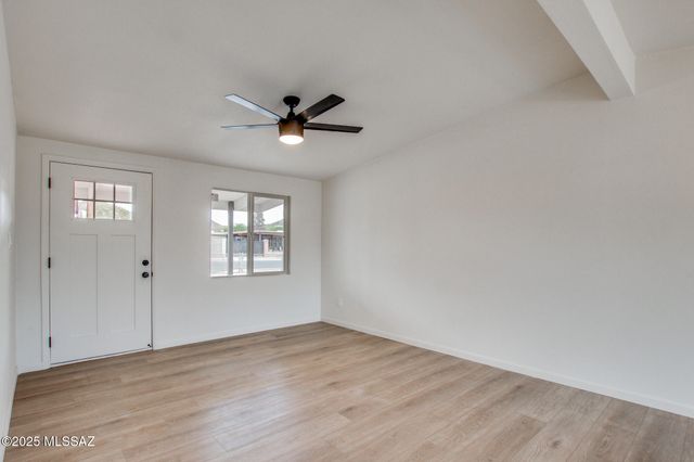 1220 W Fresno Street, Tucson, AZ 85745