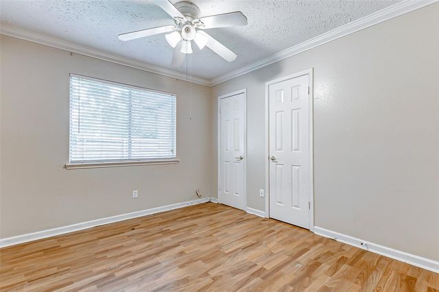 2010 Hickory Glen Drive, Missouri City, TX 77489