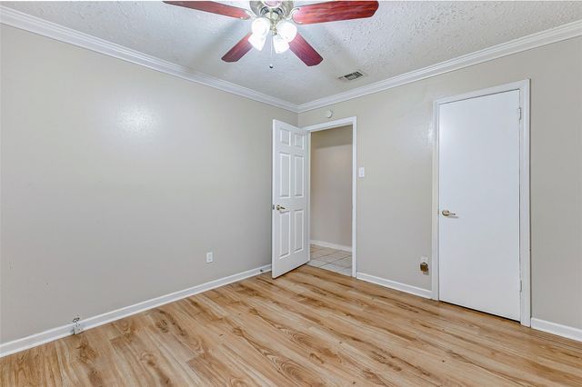 2010 Hickory Glen Drive, Missouri City, TX 77489