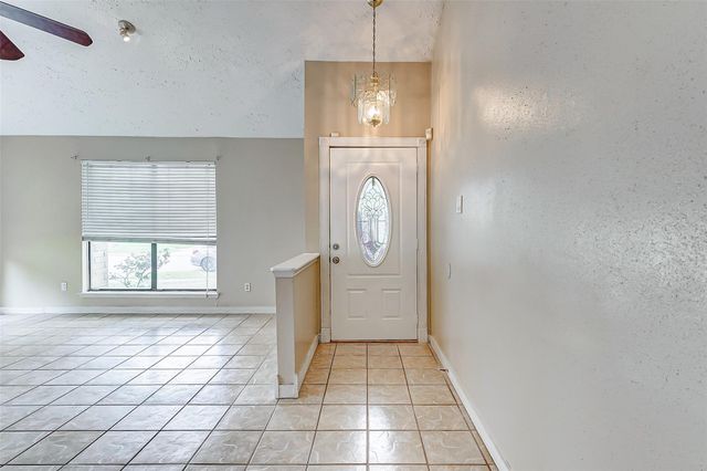 2010 Hickory Glen Drive, Missouri City, TX 77489