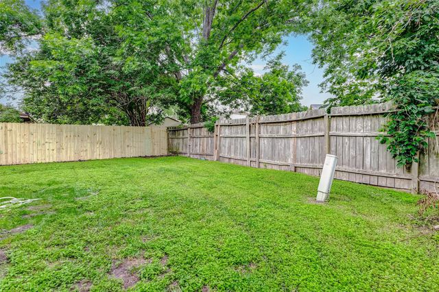 2010 Hickory Glen Drive, Missouri City, TX 77489