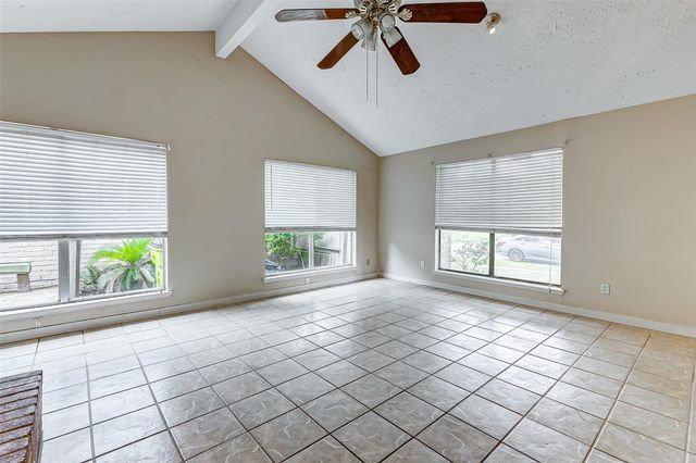 2010 Hickory Glen Drive, Missouri City, TX 77489