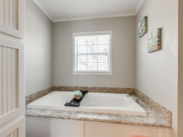 10151 E College Avenue, Guthrie, OK 73044