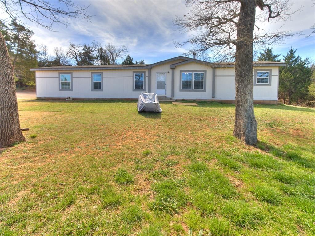 10151 E College Avenue, Guthrie, OK 73044
