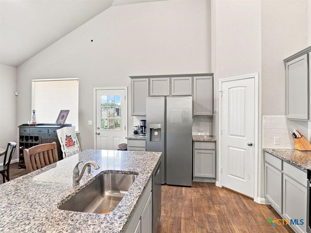 111 Rainmaker Cove, Bastrop, TX 78602