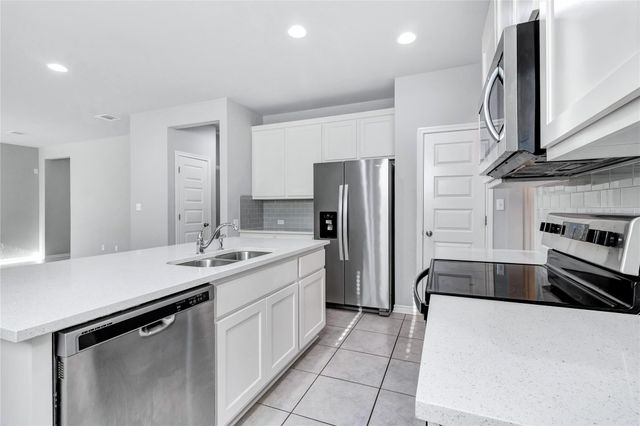 216 Syrah CT, Leander, TX 78641